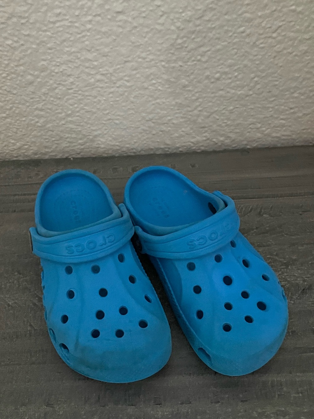 CROCS Kids Vibrant Blue Classic Clog with Heel Strap
